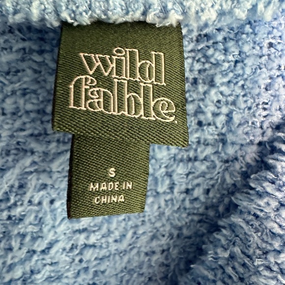 Wild Fable Cropped Blue Fuzzy Cardigan Size Small Faux Mother of Pearl Buttons - Picture 4 of 5